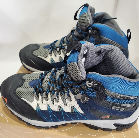 Pacifica Mountain - Picture 3 of 11